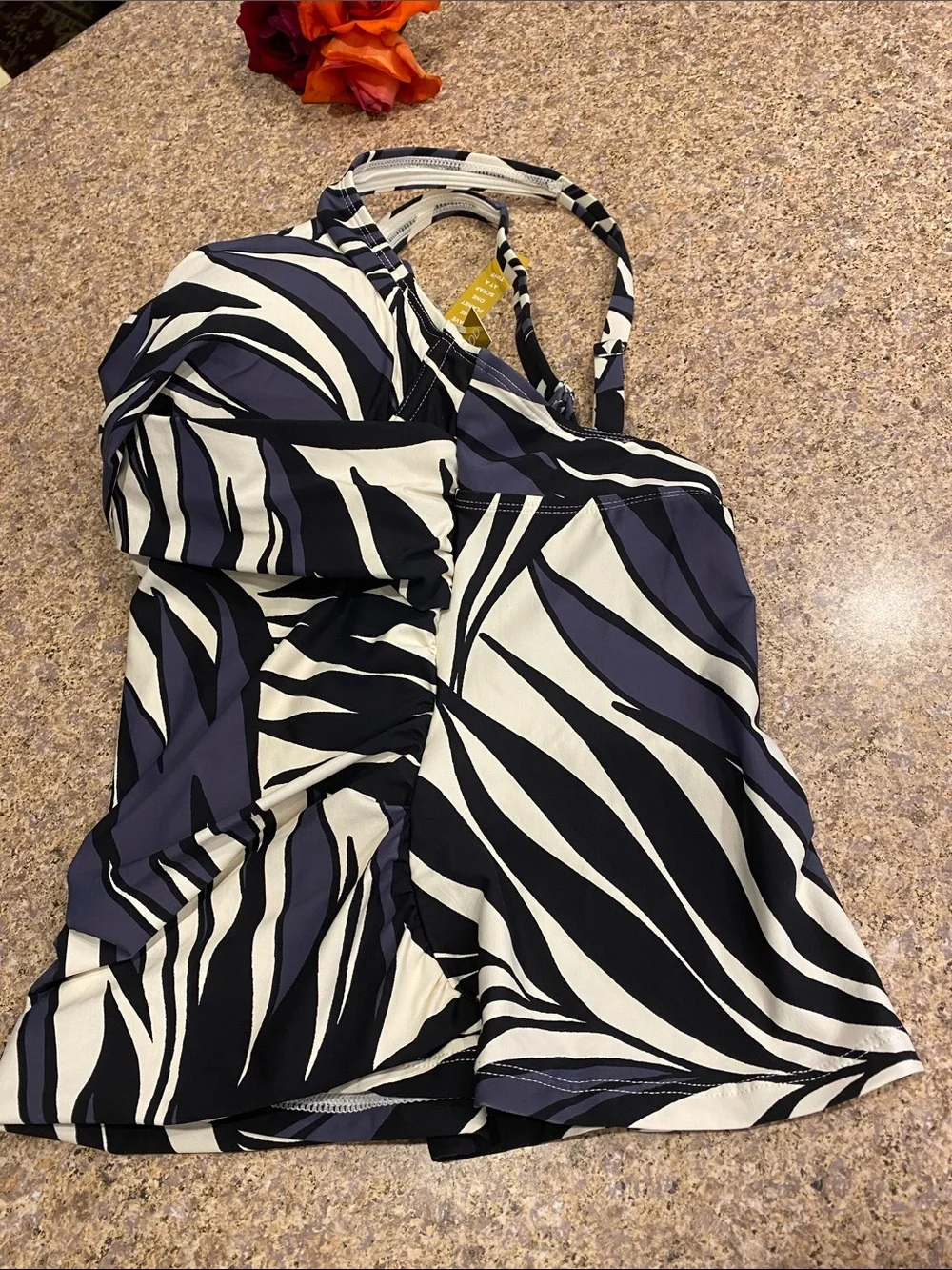 Anne Cole Twist Front Tankini Top 32DD 34D 25MT26545 NWT Black White Geometric
